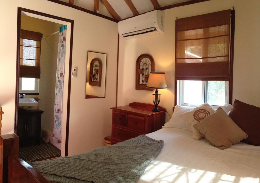 Hummingbirds Cabins เคย์คอล์กเกอร์ ห้อง รูปภาพ