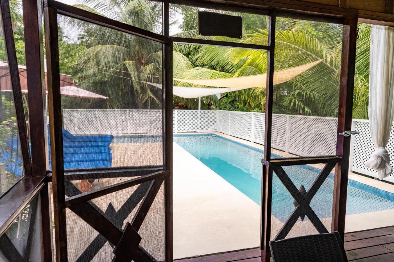 Hummingbirds Cabins เคย์คอล์กเกอร์ ภายนอก รูปภาพ